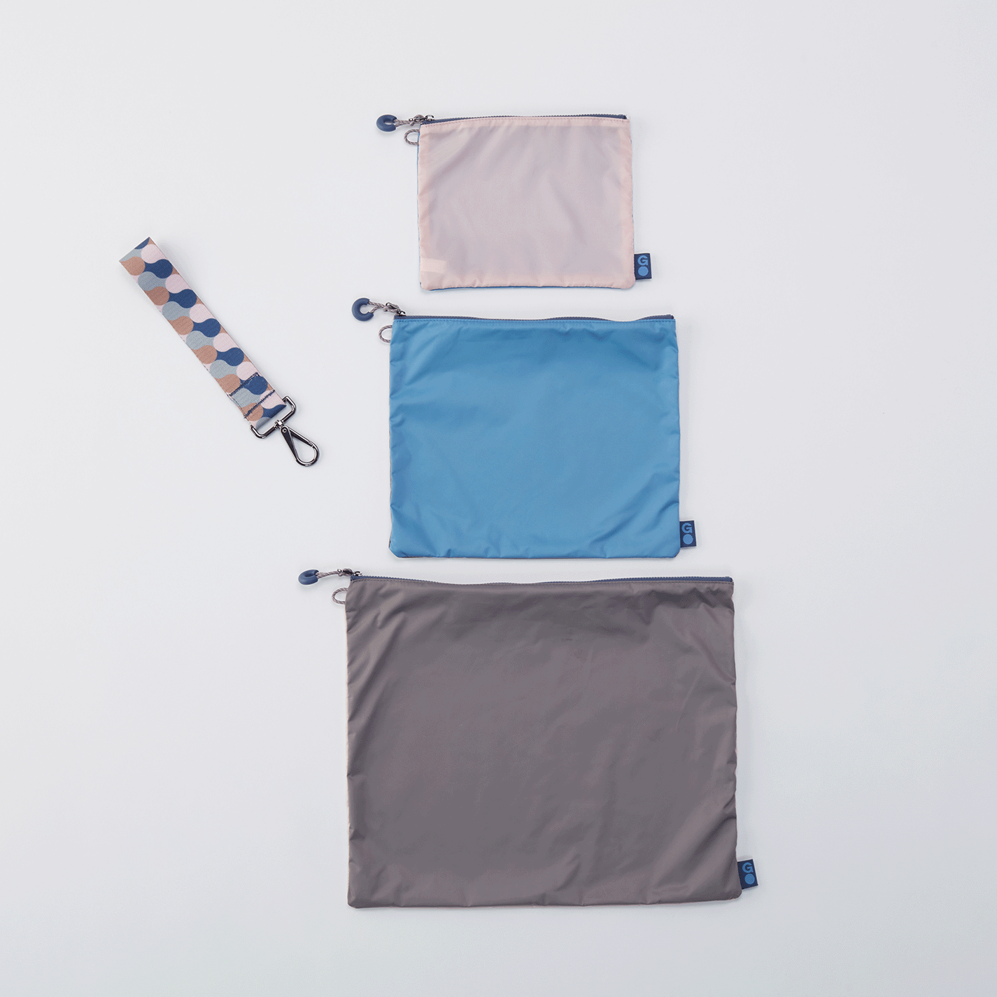 TAKE IT EASY Wristlet Set in PackLite Nylon - Poly Hue - Image 4