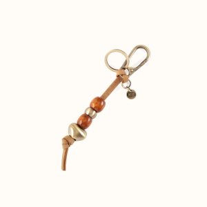 Heart Bead Fob In Buffed Leather - Whiskey