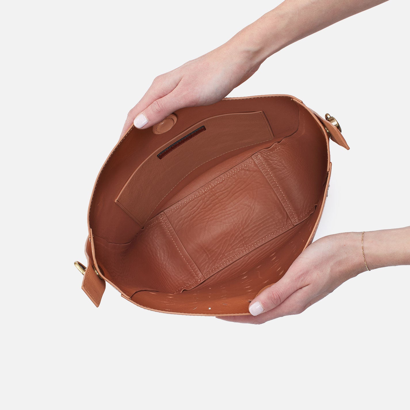 Catalina Hobo In Smooth Leather - Doe - Image 3
