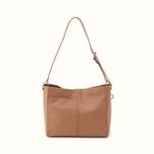 Render Shoulder Bag in Pebbled Leather - Brown Sugar
