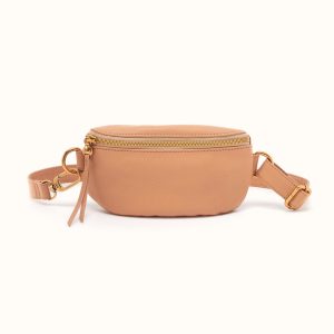 Fern Belt Bag In Pebbled Leather - Sandstorm