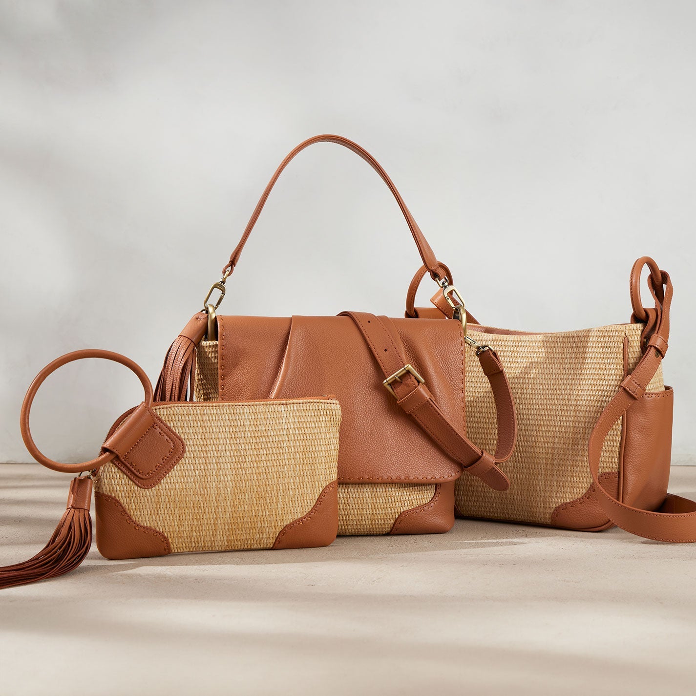 Sable Wristlet In Woven Straw - Natural Straw - Image 4