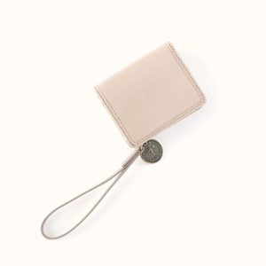 Coin Wristlet Wallet In Gloss Leather - Stone Gloss